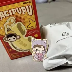 POPMART ハチププ