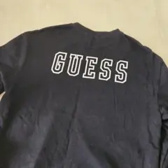 GUESS 黒 トレーナー