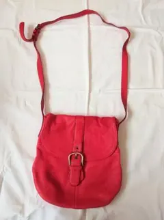 レザー製赤ショルダーバッグ
