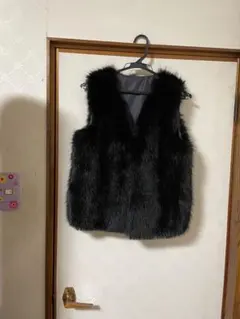 【新品未使用】ファー ベスト　ジレ