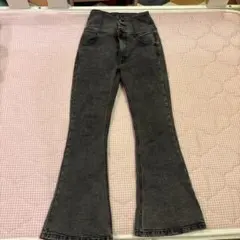 黒フレアデニム