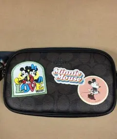 ★新品★COACHクロスボディ ポーチ シグネチャー キャンバス ミニーマウス