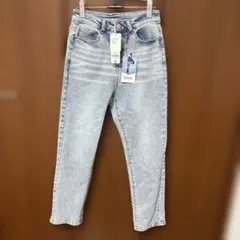 コカ　ムーヴデニム　テーパード