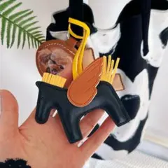 上品レザー風 馬バッグチャーム キーホルダー 4color