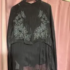 蝶花刺繍 シャイニングシフォンシアーブルゾンのサムネイル