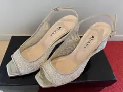 DIANA ラメレース バックストラップサンダルのサムネイル