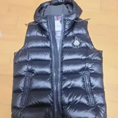 2026年最新】モンクレール ダウンベストの人気アイテム - メルカリ