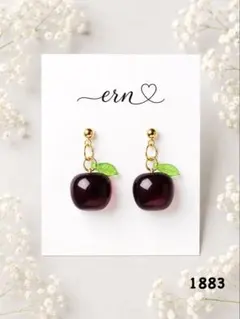 1882 レッド アップル ピアス イヤリング ハンドメイド りんご - メルカリ