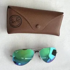 Item thumbnail for item 3e03d962-f9b5-4ad2-ae4c-ea2e24867c1c