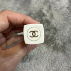 CHANEL ルージュ ココ ボーム 930 リップクリームのサムネイル
