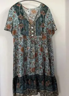 エ*ス様 SHEIN 花柄 半袖チュニック　Mサイズ