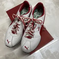 PUMA ホワイト/レッド スニーカー