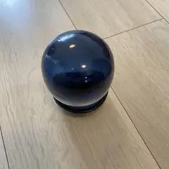青色プラスチック球形置物　インテリア　消臭剤