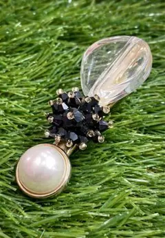 パールとブラックビーズのヘアピン