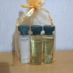 Salvatore Ferragamo アメニティ3本セット