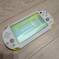 箱付⭐️本体極美品⭐️PSVita 本体 PCH-2000［ライムグリーン］ PlayStation Vita Wi-Fiモデル PCH-2000ZA13 ライムグリーン/ホワイト