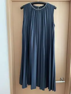 【美品】23区　ワンピース　40 結婚式　ダークグリーン