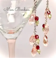 ピーチピンクスワロフスキーカットドロップシルバーチェーン　ピアス／イヤリング