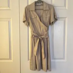 Pin Curl ベージュ 半袖ワンピースのサムネイル