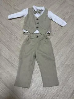 ベビー　フォーマルスーツ 80cm ベージュ ストライプ