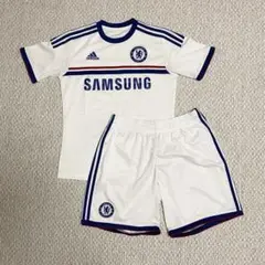 Chelsea アディダス　サッカーウェア上下　白　samsungのサムネイル