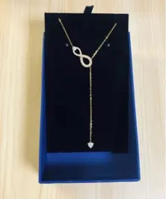 ほぼ新品　スワロフスキーSwarovski Infinityネックレス