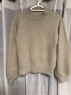 フワフワ ニット セーター ハイネック　 ベージュ　シャギーニット