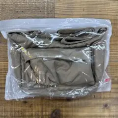 ユニクロ　ノベルティ　マルチポケットミニバッグ　ショルダーバッグ　ベージュ　特典のサムネイル