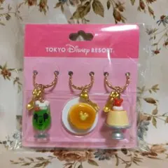 ディズニーリゾート　フード　ミッキー　キーチェーン3個　新品