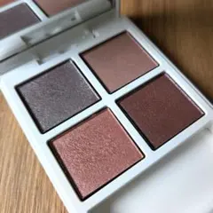 アディクション　ザアイシャドウパレット104