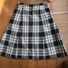 ヨークランド　チェックスカートのサムネイル