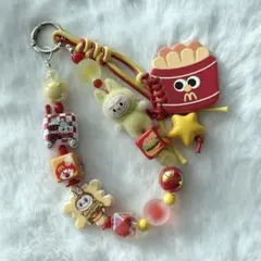 ビーズキーホルダー No.382 ラブブ×赤 黄色 ポテト