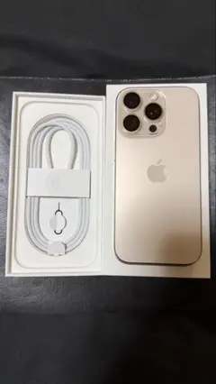 [新品同様] Apple iPhone16Pro デザートチタニウム128GB