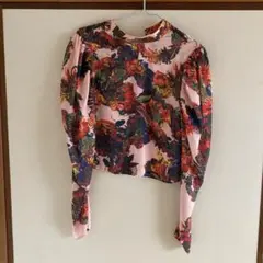 Ｈ＆Ｍ花柄長袖シャツ