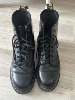 Dr. Martens 8ホールブーツ　シューレース付き