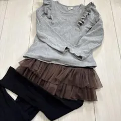 女の子120cm フリル付きグレー長袖トップスと黒スカッツセット