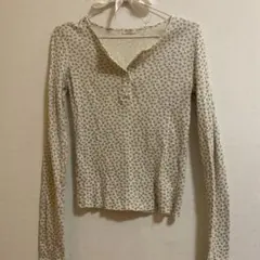 Brandy Melville 長袖トップスのサムネイル