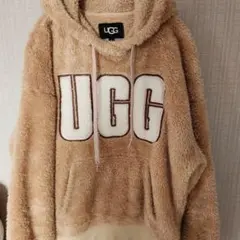 UGG　BIGロゴフーディボアのサムネイル