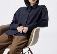 ジーユー　ボウタイシャツQ　ネイビー　Sサイズ