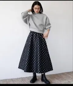 美品 エルフランク ELFRANK ✴︎ドットジャガードフレアミモレ丈スカート