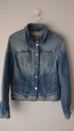 春アウター【Zara 】ライトブルーデニムジャケット・ヴィンテージ加工