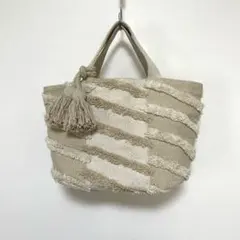 【訳あり】 Lilas Campbell / タッセル付きトートバッグ ベージュのサムネイル