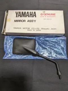 YAMAHA ヤマハ 純正バックミラー 右用 8mm 逆ネジ 廃番のサムネイル