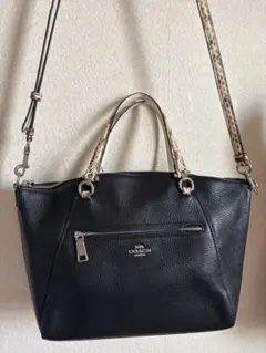 COACH ブラックショルダーバッグ