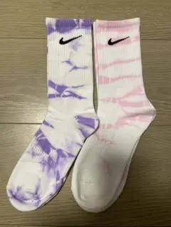 【セール中】Nike タイダイ柄 ソックス 2足セット23-26cmのサムネイル