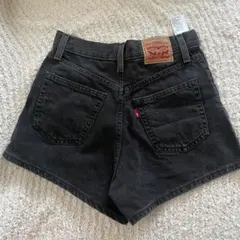 Levi's リーバイス ハイウエストブラックデニムショートパンツ