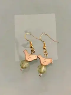 ハンドメイド 鳥のチャーム ピアス