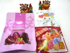 母の日は！カネーションより　柿の種メッセージのお菓子と苺フリーズドライチョコのサムネイル