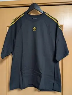 adidas ブラック Tシャツ Mサイズ　新品　黒金