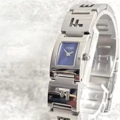 稼動品　FENDI フェンディ　スクエア　ロゴバングル　腕時計